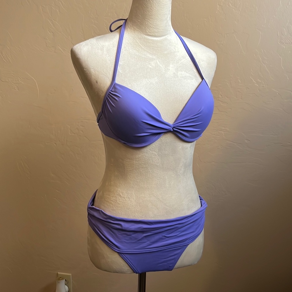 VS Bikini M Bottoms & 36 B Top. Violet w/ underwire top, and cringed bottoms.